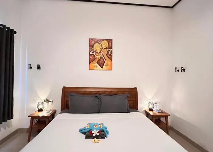 Saudara Hotel Data